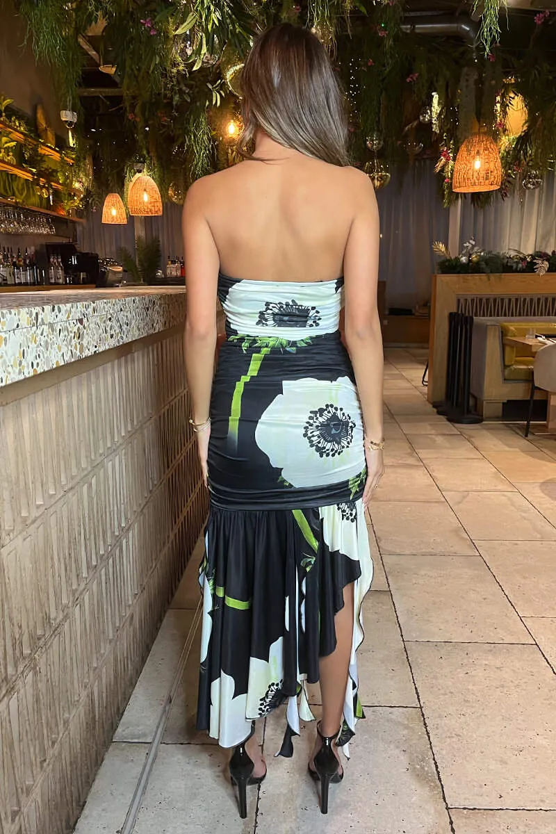 AX PARIS BLACK FLORAL PRINTED STRAPLESS RUCHED MIDI DRESS