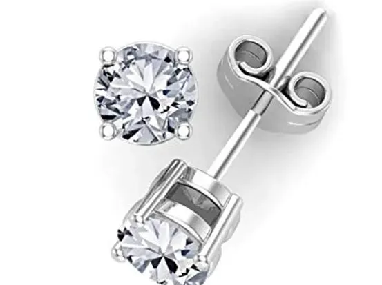 Round Diamond Stud Earrings