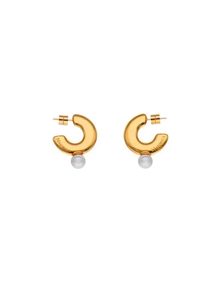 Small Gold plated steel hoop earrings with post clasp for men and women made with simulated organic pearls. Round white pearl 8mm, JUNO Collection.