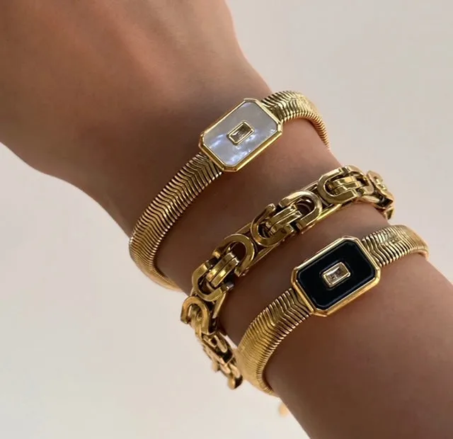 Timeless Retro Design & Herringbone Gold Bracelet